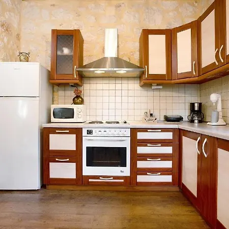 بيت للعطل Elizas Country House I
